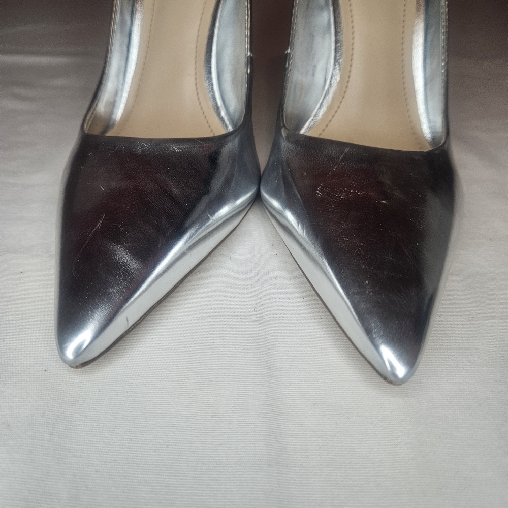 Arezzo Emily High Stiletto - Silver Synthetic Chrome NWT Sz 5.5 - Picture 7 of 15